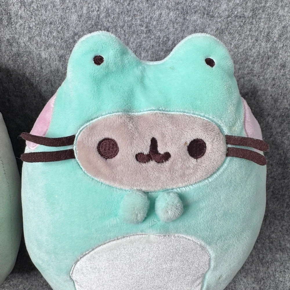 Pusheen the Cat Plush Bundle Birthday Cupcake & Mint Frog Costume‎ 9 inches